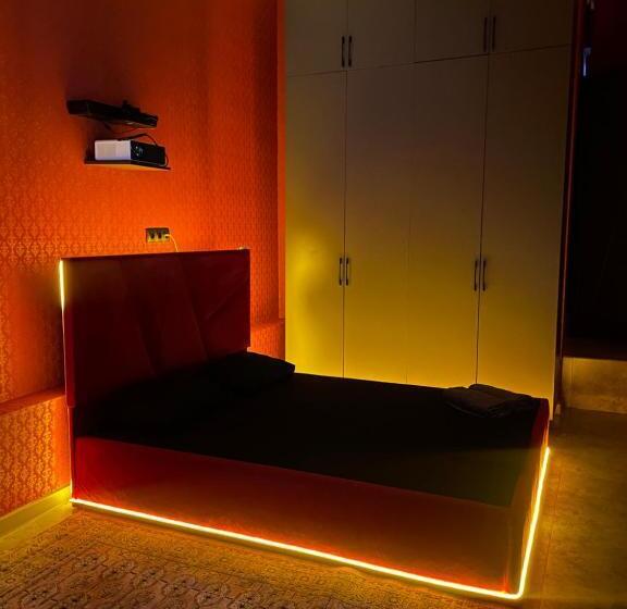 هتل Cinema Almaty