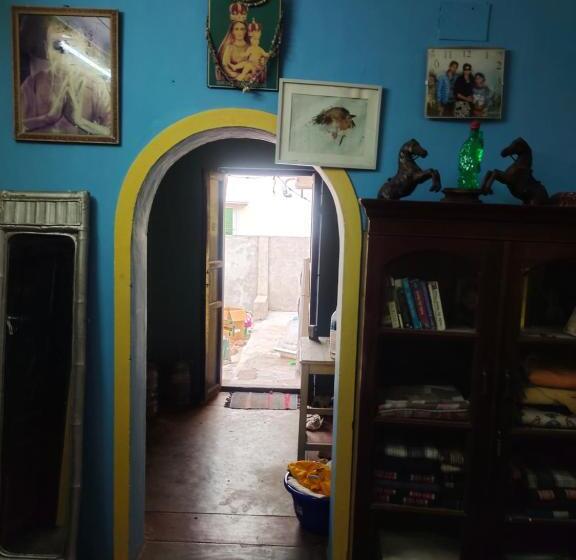 La Valentine Solo Hostel