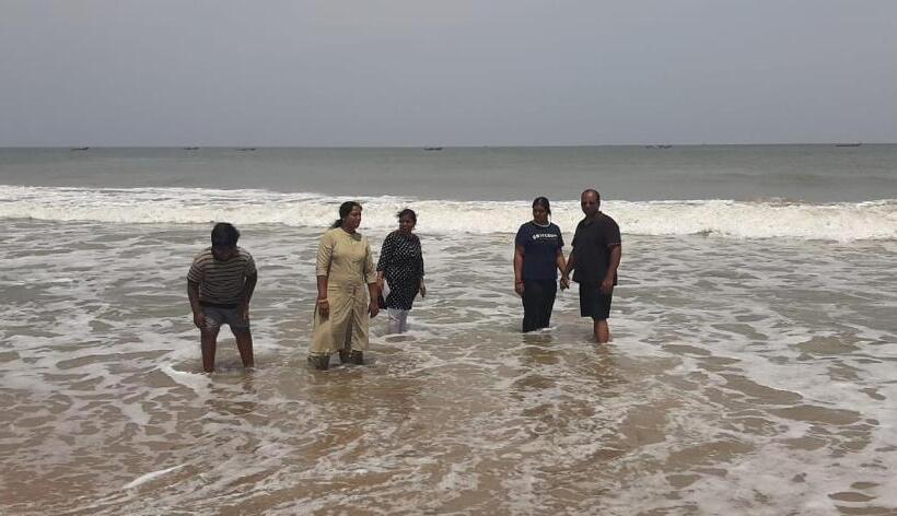 La Valentine Solo Hostel