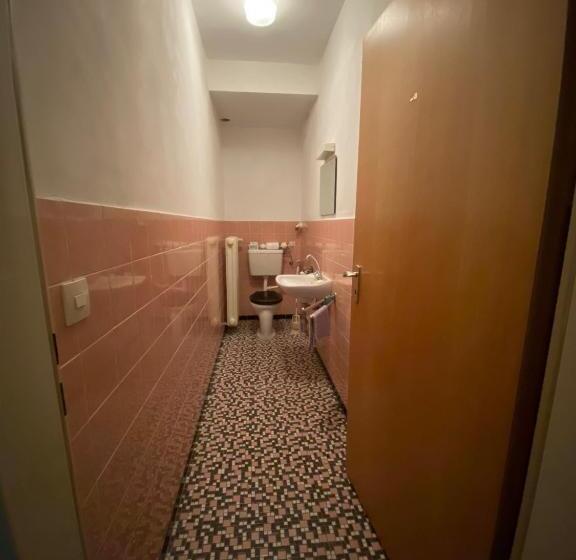 Orbit Hostel Bad Orb