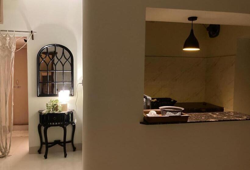 Pension (Hôtel basse catégorie) Dibyalay