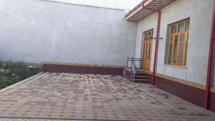 פנסיון Grand House Hostel