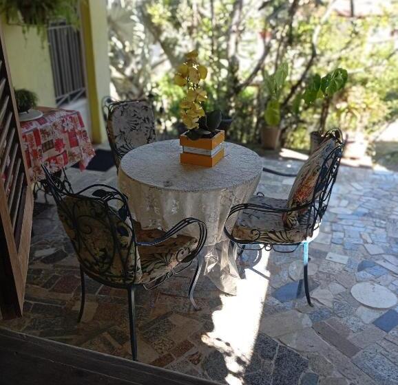 Majatalo Kitnet Cantinho Dos Dinos