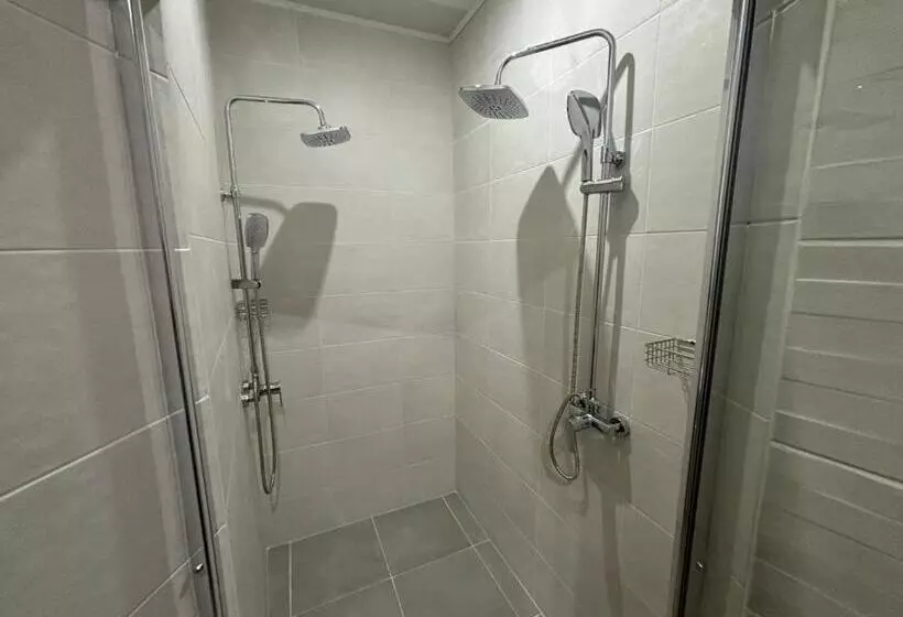 پانسیون Narva Kreenholmi Joala Apart Hotel Saunaga