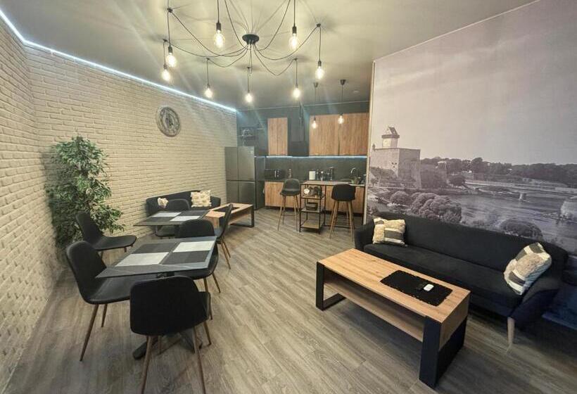 پانسیون Narva Kreenholmi Joala Apart Hotel Saunaga