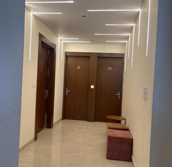 Pension (Hôtel basse catégorie) O Radha Vrinda