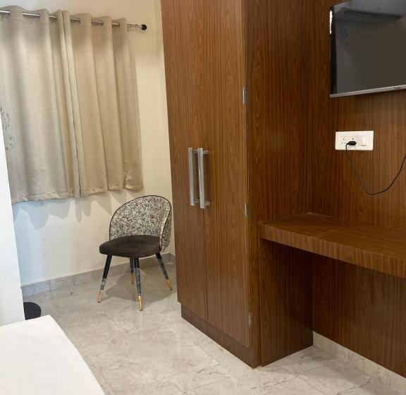 Pension (Hôtel basse catégorie) O Radha Vrinda