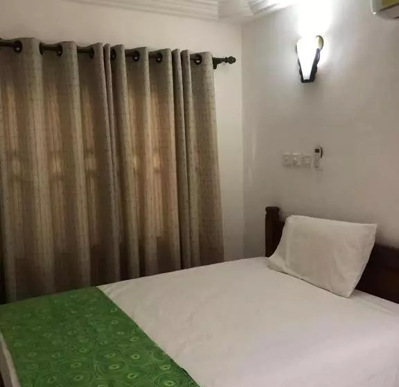 Aamiaismajoitus (B&B) Bnb 2 Bedrooms Apartment At Kwabenya, Accra, Balloon Gate