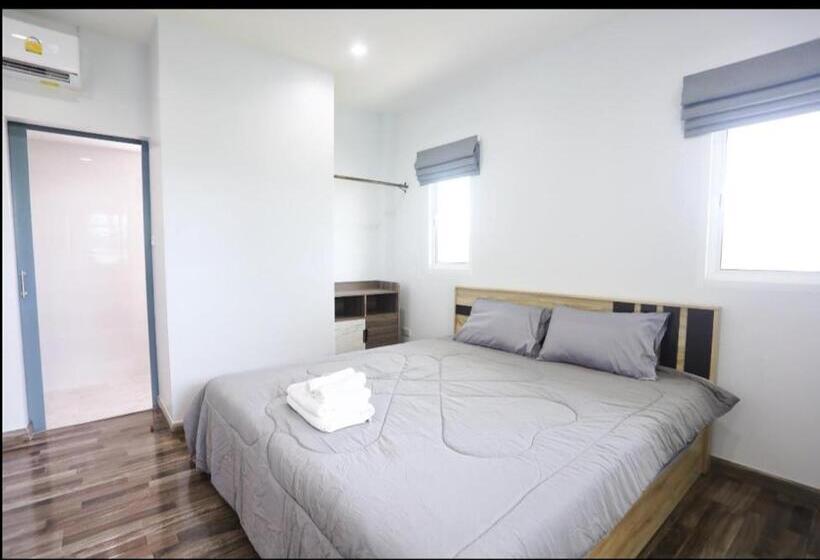 Bed and Breakfast Homestay Apartments