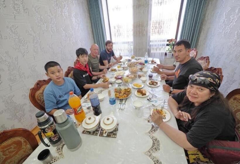 تختخواب و صبحانه Mountain View