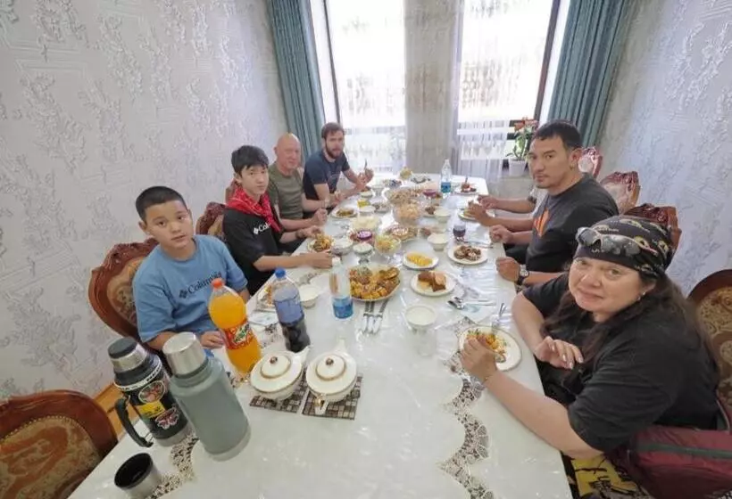 تختخواب و صبحانه Mountain View