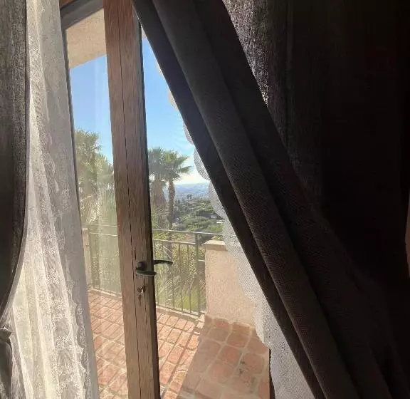 Aamiaismajoitus (B&B) Villa Robi