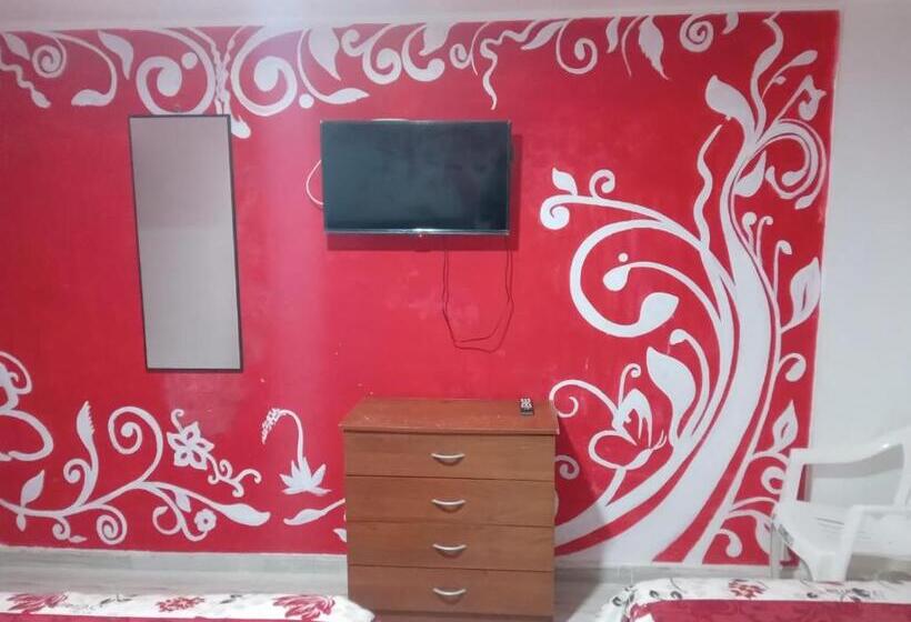 Hotel Dgloria Churin