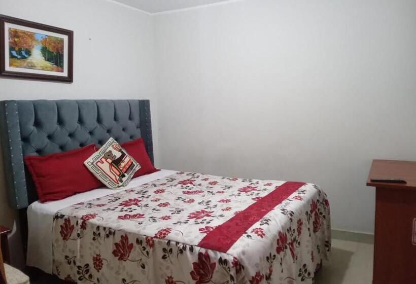 Hotel Dgloria Churin