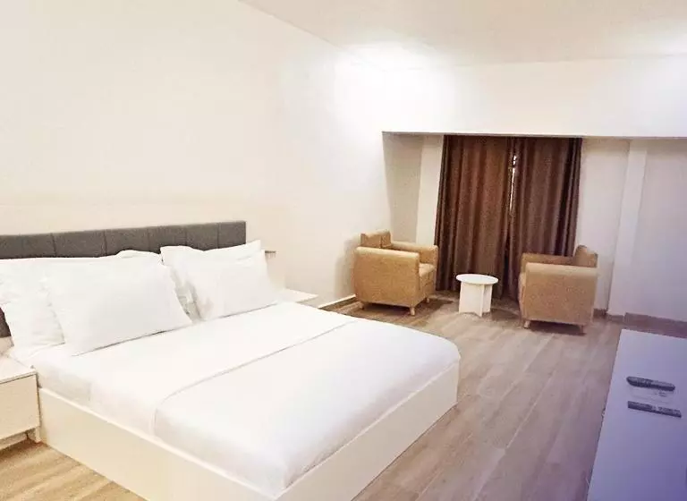 هتل Luna Hôtel & Restaurant
