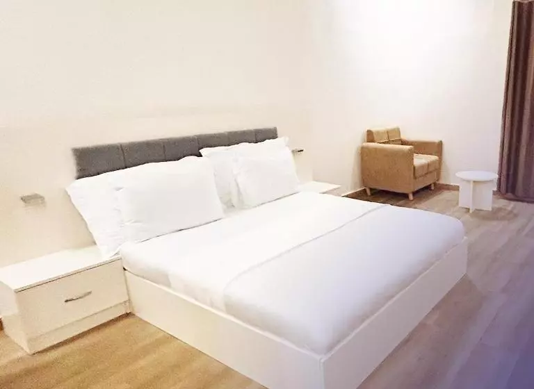 هتل Luna Hôtel & Restaurant