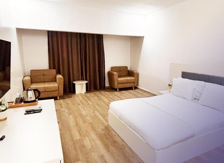 هتل Luna Hôtel & Restaurant