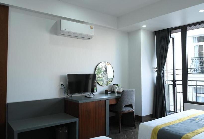 هتل Moonlight Boutique