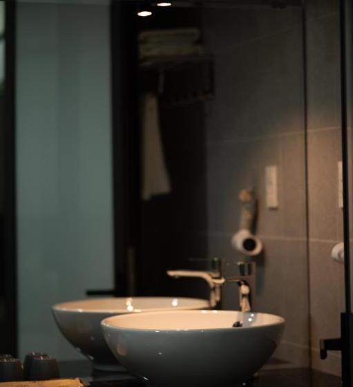 هتل Moonlight Boutique