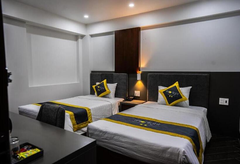 هتل Moonlight Boutique