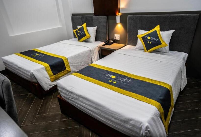 هتل Moonlight Boutique