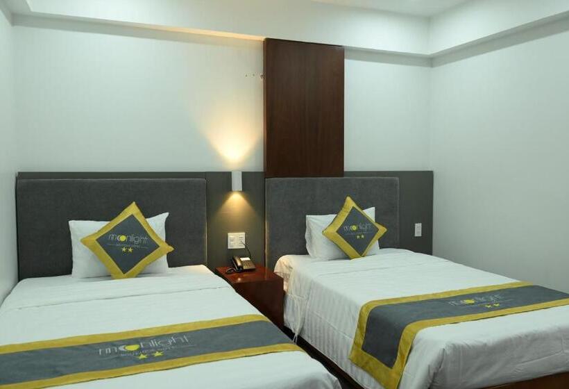 هتل Moonlight Boutique