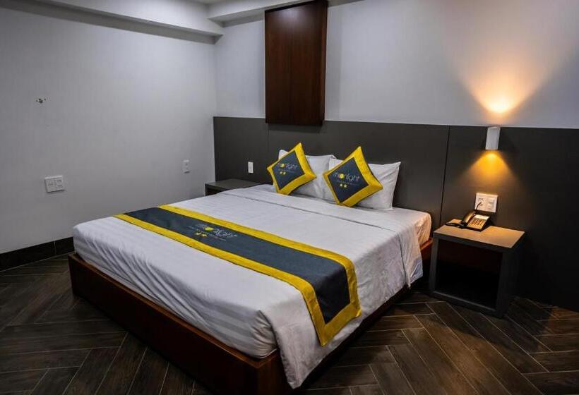 هتل Moonlight Boutique