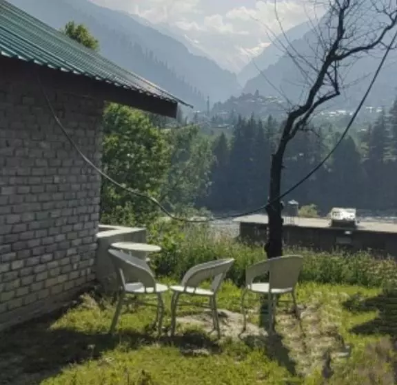 ホテル The Satvic Retreat