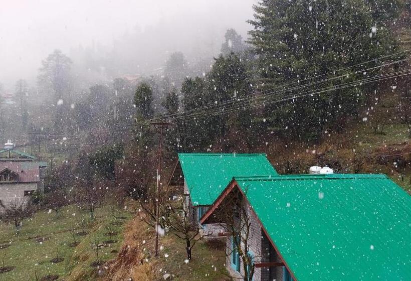 בית מלון כפרי The Satvic Retreat