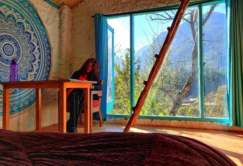 בית מלון כפרי The Satvic Retreat