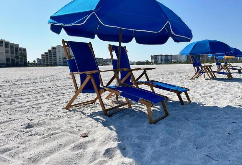 On The Sand Peaceful Great Sunsets Paradise