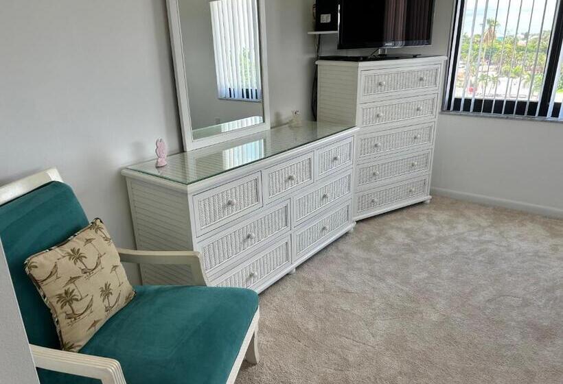 On The Sand Peaceful Great Sunsets Paradise