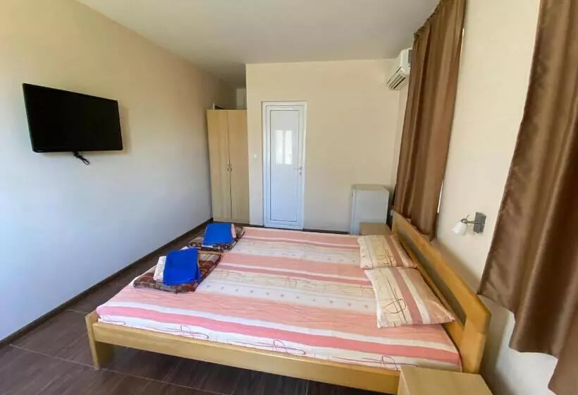 پانسیون къщички глория Free Parking,gloria Houses Varna