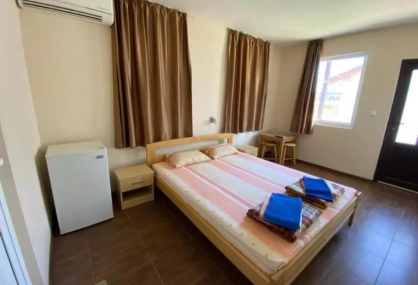 پانسیون къщички глория Free Parking,gloria Houses Varna