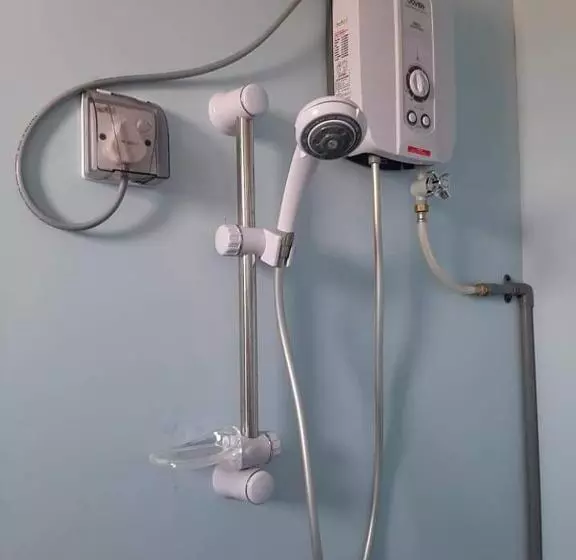 Majatalo Homestay Cabin Highway