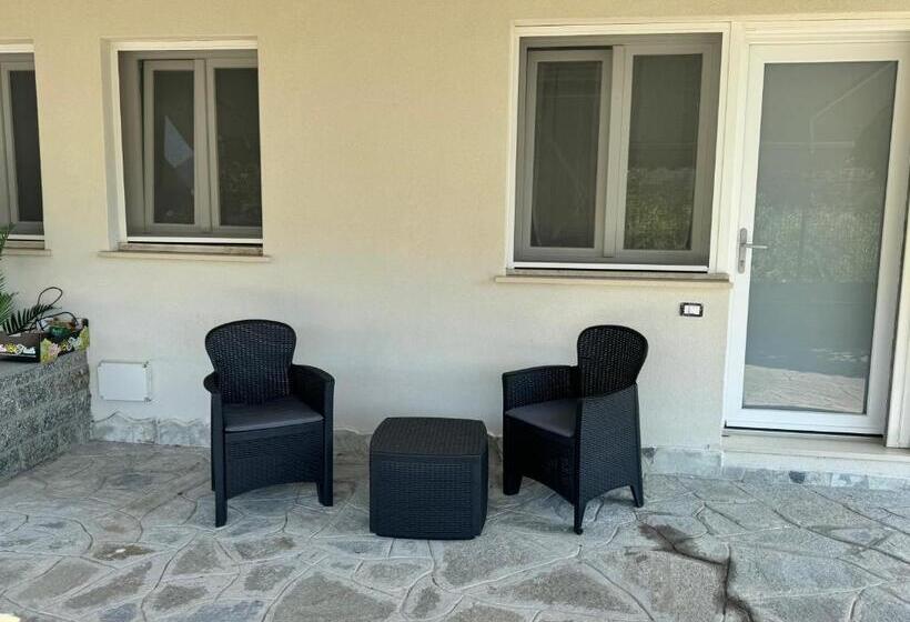 膳宿费 L 11 Affittacamere