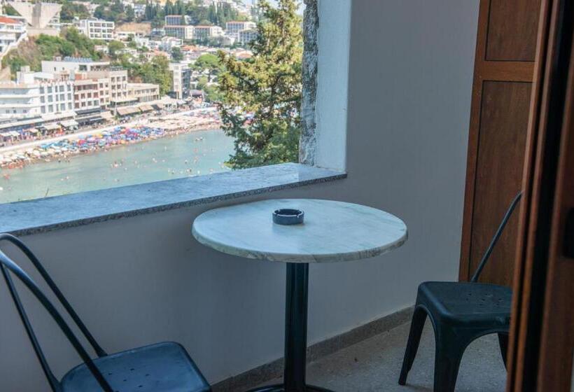 پانسیون Old Town Aga