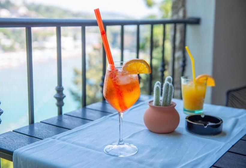 پانسیون Old Town Aga