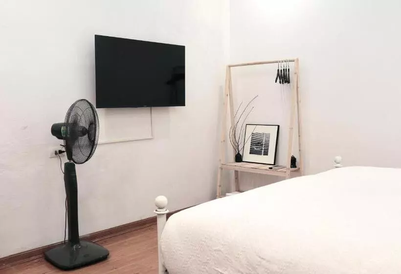 پانسیون Private Centrally Located