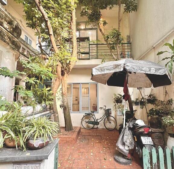 پانسیون Private Centrally Located