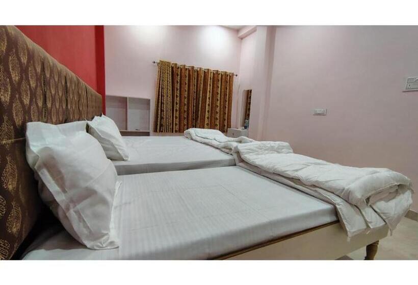 פנסיון Shree Puram