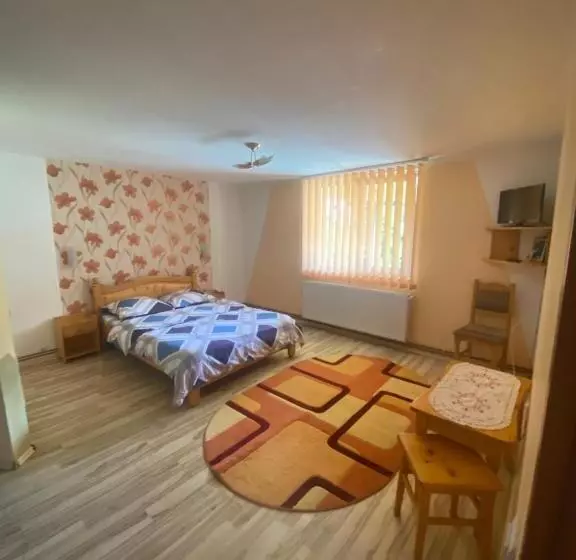 پانسیون Vila Roxy