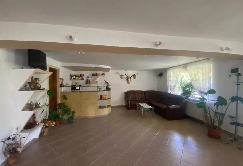 پانسیون Vila Roxy