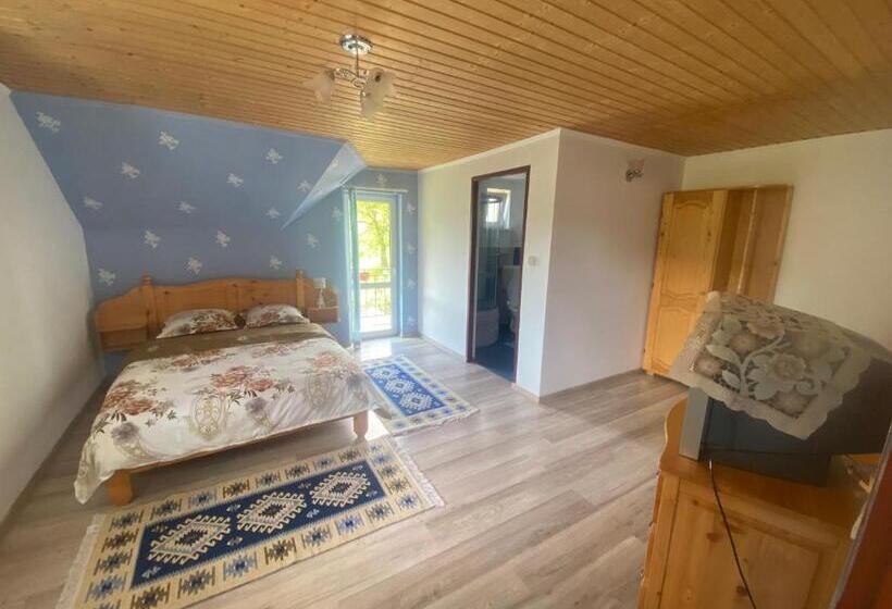 پانسیون Vila Roxy