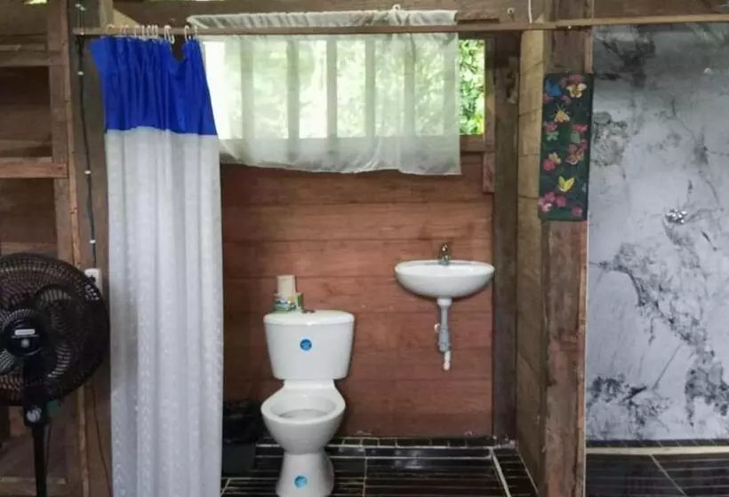 ユースホステル Posada Madre Tierra