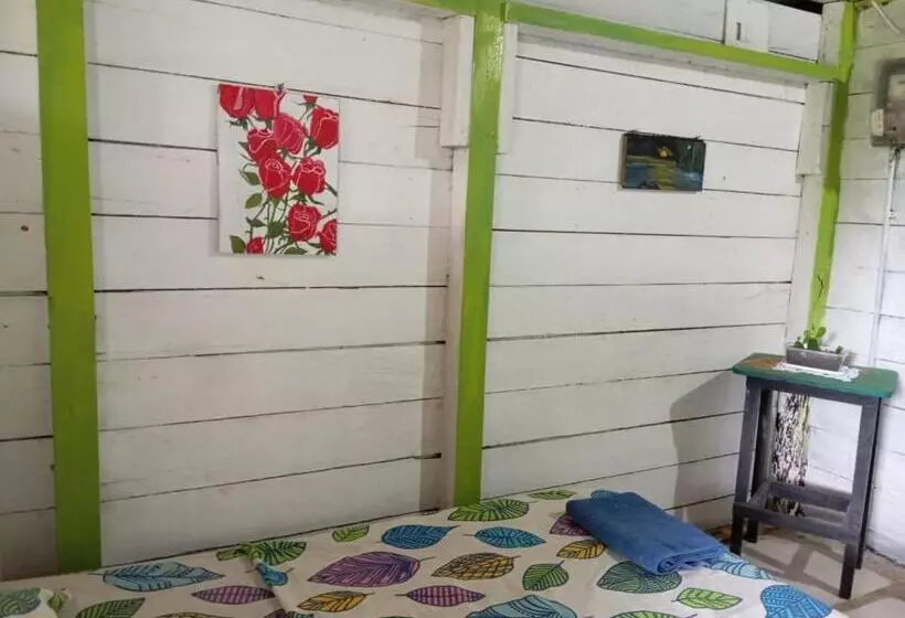 ユースホステル Posada Madre Tierra