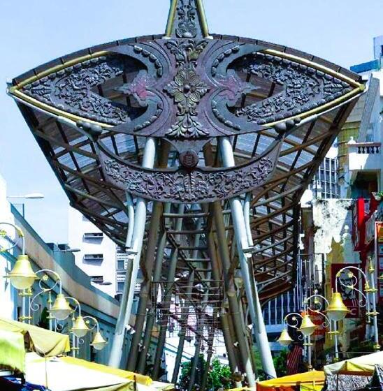 Damansara Damai Hotel  Dd