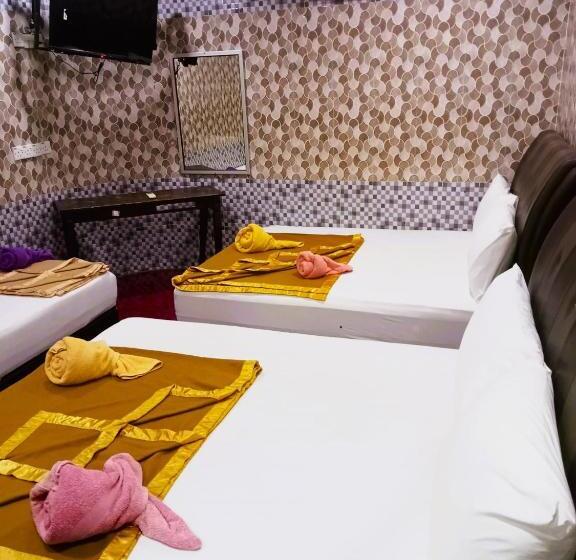 Damansara Damai Hotel  Dd