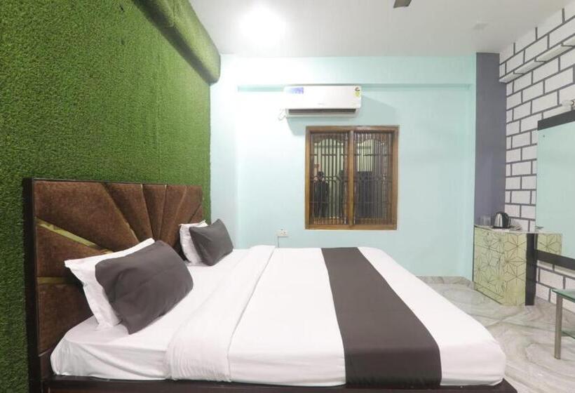 酒店 Mahaveer Palace