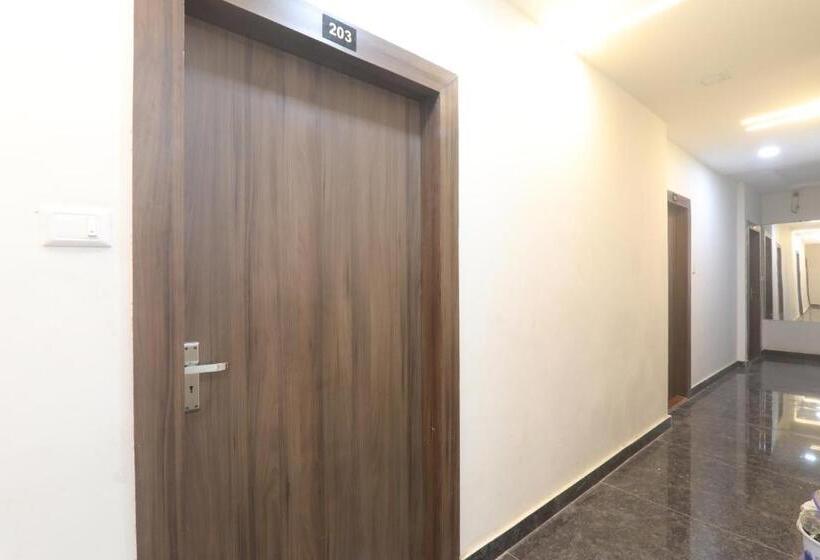 酒店 Mahaveer Palace